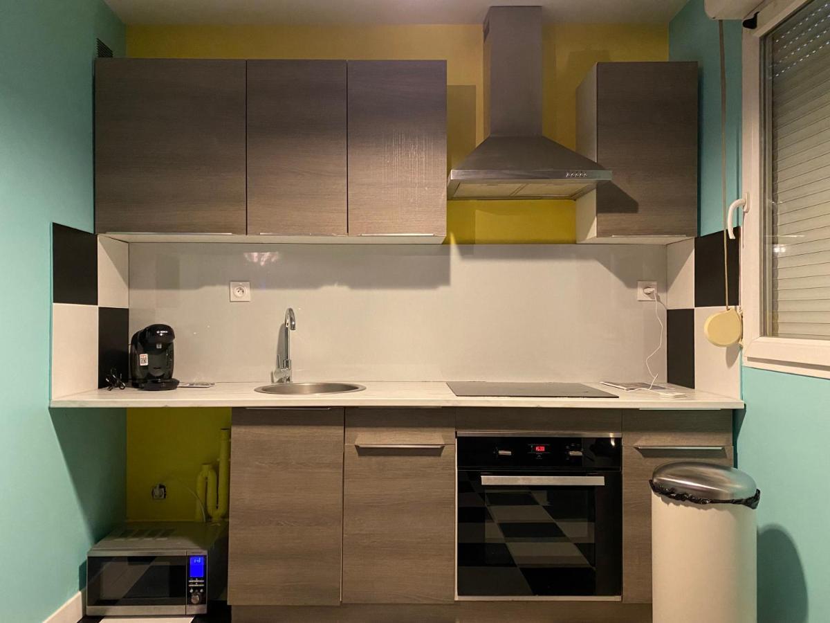 Capsule Miami Vice - Jacuzzi - Billard - Ecran Cinema & Netflix - Ping-pong - Nintendo & Jeux- * Lievin