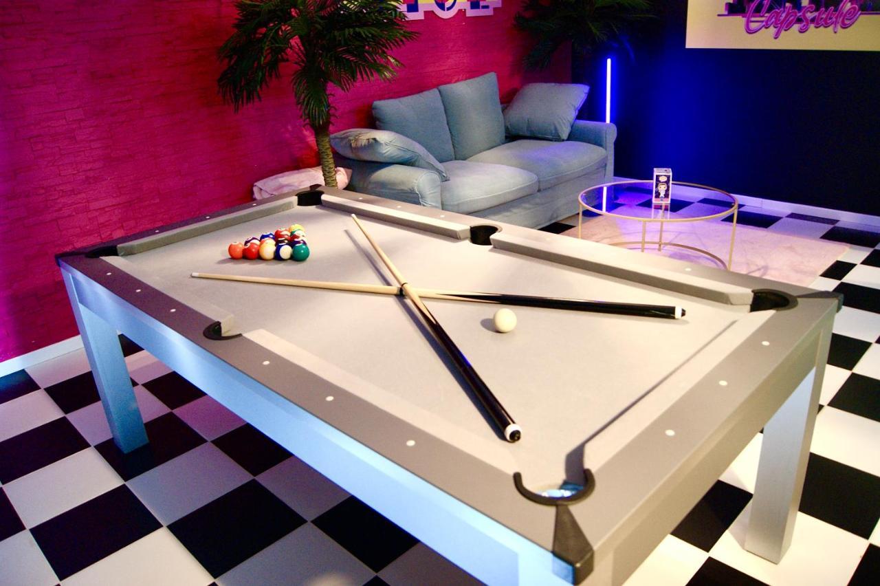 Capsule Miami Vice - Jacuzzi - Billard - Ecran Cinema & Netflix - Ping-pong - Nintendo & Jeux- * Lievin